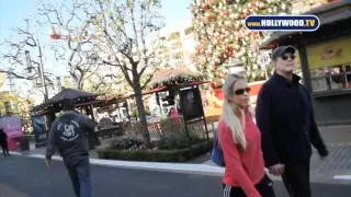 Lee Majors holiday shopping at the Grove