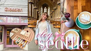 girly vlog: glossier, vintage shopping, harry potter themed library 🎀