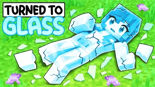 Aphmau TURNED TO GLASS In Minecraft!