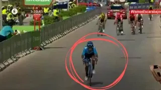 Nairo quintana gana etapa atacando en el plan. increible hazaña!!!