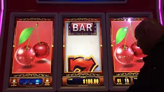 COLOSSAL DIAMONDS SLOT!! $300 IN ON A $15 MAX BET @ NEW YORK NEW YORK CASINO - LAS VEGAS! - PART 1