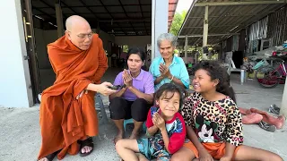 ธรรมมะสัญจรเมตตาธรรมค้ำจุนโลก พระราชวัชรญาณรังษี #รับจ้างเลี้ยงเด็กกลับมาเป็นภาระตน