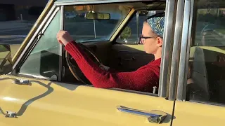 1979 Jeep Wagoneer -- Starting the truck and walking around it