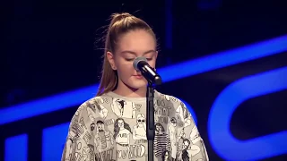 Christina Aguilera- Hurt (Lina)_ The Voice Kids