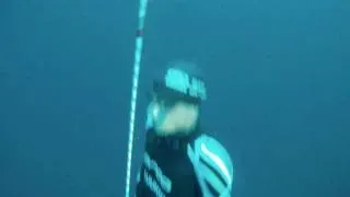 William Trubridge - Dec 12th 2010 - 100m World Record CNF Freedive - Surfacing Video