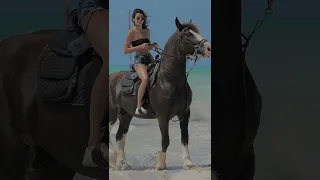 kendall with the horse #kendalljenner #shortvideo #shorts