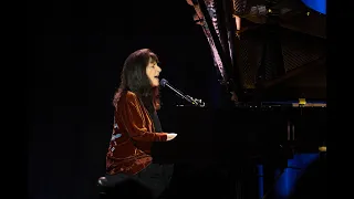 Karla Bonoff performing "Standing Right Next to Me" at the Tin Pan on 4/22/2023