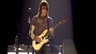 Bon Jovi - You Give Love A Bad Name (Live in Amsterdam 2005)