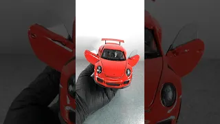 Porsche 911 (991) GT3 RS (2015) 1:24 Welly diecast model car