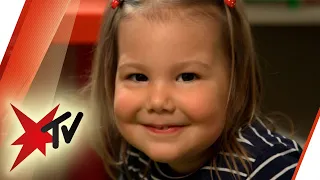 Laufen dank 1,9-Millionen-Spritze? Hannah (3) macht Fortschritte! | stern TV