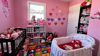 DECORANDO  EL CUARTO DE MIS MUÑECAS REBORNS POR PRIMERA VEZ PARA EL DÍA DE SAN VALENTÍN + TODO ROSA