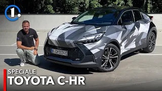 Toyota C-HR 2023 🇯🇵 L'ho guidata in anteprima: come cambia il SUV coupé ibrido