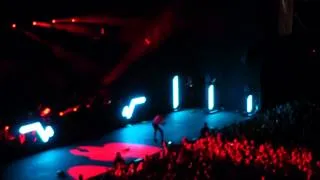 Stromae - Les Nuits de Fourvière 2014 - Alors on Danse.