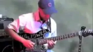 That's Nasty - Tom Morello shreds