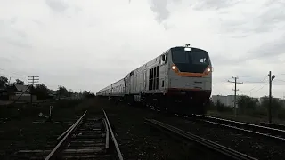 ТЭП33А-0037 поездом Новосибирск-Ташкент