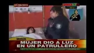 Una mujer que dio a luz en un patrullero   Crónica TV