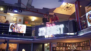 Ellen's StarDust Diner - 'A Whole New World' from Aladdin | 4K