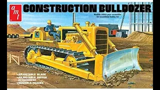 What's in the Box - AMT "Caterpillar" Bulldozer