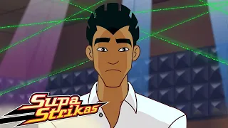 Bälle für alle | Staffel 6 - Folge 12 | Supa Strikas auf Deutsch! | Fußball Cartoon