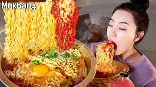 밤12시🌛 배고파서  먹는 라면은 200배 맛있는거 ㅇㅈ??ㅣ라면먹방 잘익은 김치에 파,땡초,계란 탁🍜Spicy ramen !! Korean food mukbang
