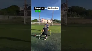Attacker vs Defender 😎🔥 #soccer #football #shorts