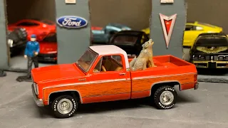 custom 1/64 diecast diorama layout Greenlight Hot Wheels Johnny Lightning Trucks