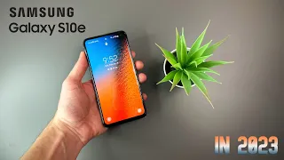 Samsung Galaxy S10e in 2023 - Still Worth it?