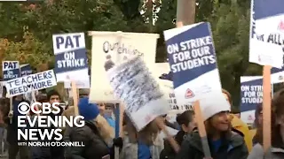 Portland schools close as teachers go on strike