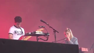London Grammar - Heil To The Liars, live at Rock Werchter, 6 July 2018