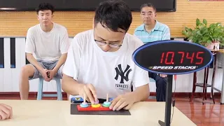 Chinese young man confirmed fastest by Guinness record in solving 6-level Tower of Hanoi