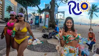 Copacabana Rio de Janeiro Brasil 🇧🇷  - Promenade Walk