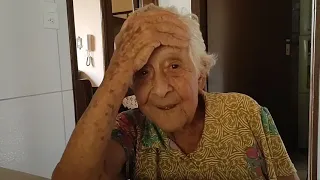 89 ANOS DONA CANDIDA LEMBRA DO PASSADO COM ALEGRIA