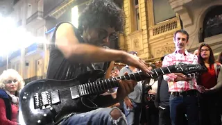 Don't Cry - Amazing guitar performance in Buenos Aires streets - Cover by Damian Salazar