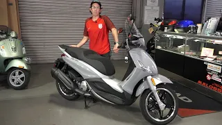 New 2021 Piaggio BV350 Beverly Tourer 350cc Scooter Review & Ride