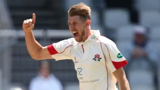 Lancs pile pressure on Warwickshire, Wariwkchsire v Lancashire, Day One