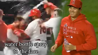 Ohtani with the perfect water bottle spray, a breakdown