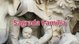 Nacimiento de Jesús y unos símbolos en la Basílica de la Sagrada Familia