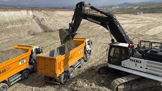 Hidromek Excavator Trucks Loading