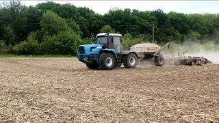 Сіємо СОЮ на 35те міжряддя, сплошним посівом. Partner ХТЗ 243 К, Massey Ferguson 6713 Gaspardo, Kuhn