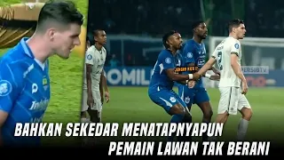 Detik-detik saat Pemain ini buat kawan dan lawan khawatir, ia sombol bagi Persib