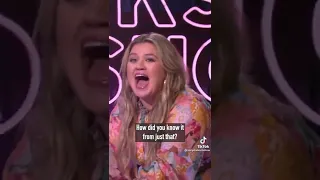 Kelly Clarkson astonished.mic drop.