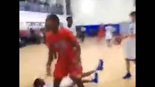 15 year old Seventh Woods with a Dunk of the Year candidate yesterday Vine