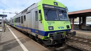 Triebzug der BLS RBDe/Ein und Ausfahrt Bahnhof Bern Stöckacker BE