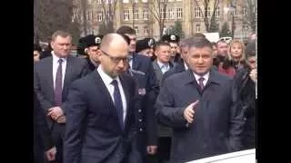 04 04 2015 Зразки патрульних автомобілів