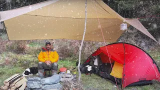 CAMPING i REGN - Regn och snö med tält, presenning och hund