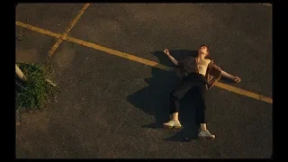 Christine and the Queens - Doesn't Matter (Official Music Video)