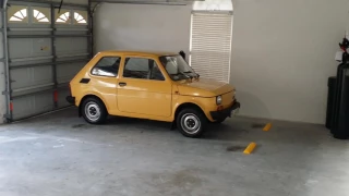 Can a Fiat 126p start? Can it turn around inside a garage?