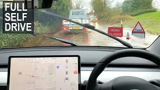 self driving through flooded roads, i was shocked! | Tesla Autopilot FSD V10 in the UK