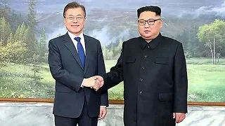 North and South Korean leaders hold surprise meeting