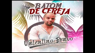 valentino Bravo Batom e cereja ...